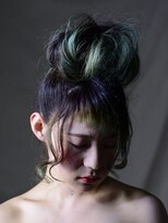 ファンヘアメイク(Fun hair make)&nbsp;グリーングラデーション　お団子アップ