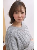 オフィスヘアエアリーミディ黒髪カタログホワイトアッシュ