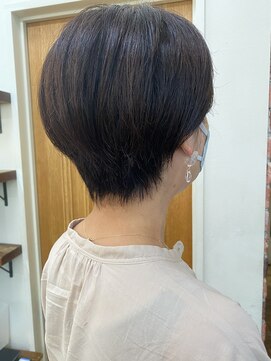 メイクス 表参道(MAKE'S omotesando) コンパクトショートボブ/大人ショート/耳掛けショート