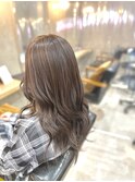 アッシュグレージュ
