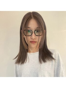 サヴィー(suvvy) ミルクティーベージュ【天神/大名】