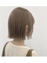 アンリエラ(Unliera)&nbsp;切りっぱなしボブ/ダブルカラー/くすみベージュ/松山市美容室