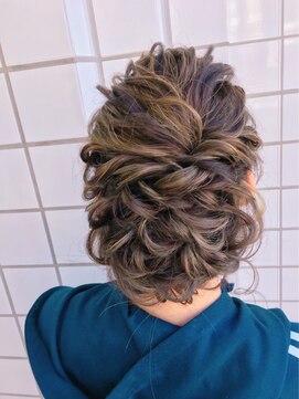 プードゥ(Puo-Du) ハイライトプラスヘアセット