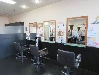 ロージピノ(Rosy Pino)の写真/周りが気にならない!プライベートサロンのように寛げる雰囲気の店内で、自分だけの時間を堪能♪