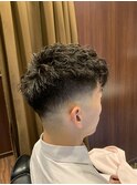 スパイラルスペインカールスキンフェード/大宮/バーバー
