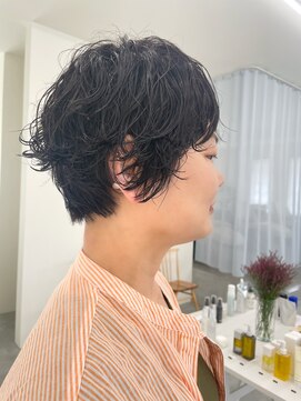 オンド(onde) すっきりショートにくるくるパーマ