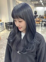 ソピ バイ インビテーション(sopi by invitation) オン眉ぱっつん前髪 レイヤーカット ブルーアッシュダークブルー