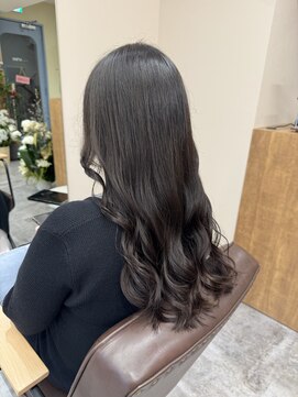 ソルバイシーループユナイテッド(soru by C-LOOP UNITED) 巻き髪ロングスタイル/地毛風グレージュカラー