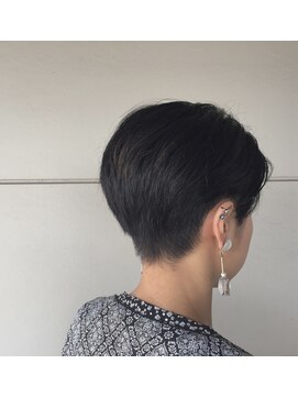 ラッソヘアー(Lasso hair) 刈り上げショート