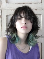 ロリム(RorriM)&nbsp;ウルフカット　グラデーションカラー　グリーン