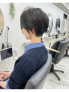 メモリーズ 銀座(Memories) ショートボブ/大人巻き/ぷつっとボブ/ナチュラルモード/銀座駅