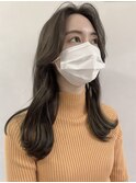 ２０代３０代おくれ毛顔まわりカット透明感カラー