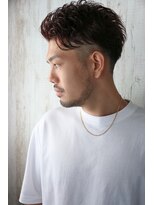 エストレーラ(estrela)&nbsp;『estrela』ワイルドツーブロックパーマ　フェードスタイル