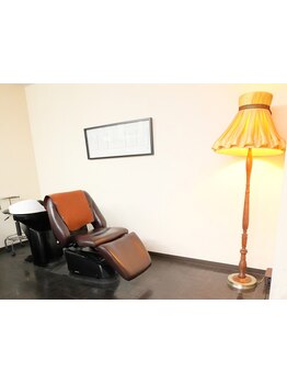 スタイリストが1人のサロンなので、ゆったりとした時間を過ごしていただけながら施術受けていただけます＊