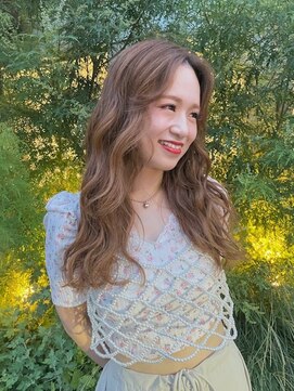 シンク オモテサンドウ(sync omotesando) ナチュラルベージュとカーリーヘア