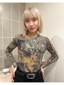 ピノ(pino.) ホワイトブロンドベージュデザインカラーケアブリーチ