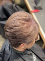 フーチー クーチー アマティー 豊中店(FUCHI KUCHI amati)&nbsp;脱白髪染め白髪ぼかしショートヘア