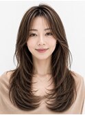 上品レイヤーカット×白髪ぼかしハイライト艶カラー 40代50代