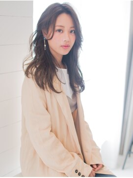 レイラバイアフロート 吉祥寺(Lila by afloat) アッシュグレージュで透明感ロング