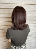 くすみピンクのレイヤーボブ