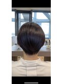 ショートボブ