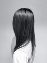 ワッカ(wacca)&nbsp;ロング　髪質改善　ブリーチ　グレー