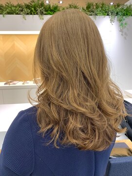 ステアケース 武蔵小杉店(stair:case) セミロング　コテ巻きパーマ　武蔵小杉
