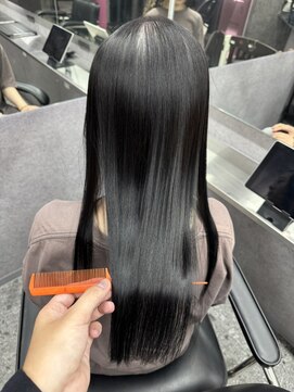 スライバイリアオオサカ(Sly By Ria OSAKA) 絹髪/美髪矯正【大阪】【梅田】