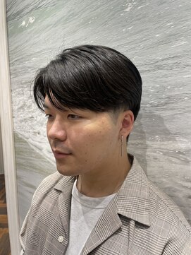 ヨシザワインク プレミアム 横浜 桜木町店(YOSHIZAWA Inc. PREMIUM) センターパートツーブロック
