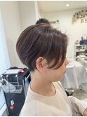 オリーブベージュ/刈り上げ女子