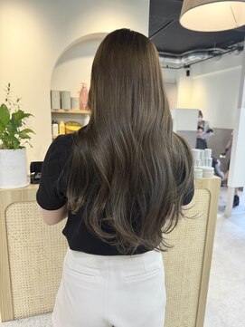 カラ フクオカ(Cara FUKUOKA) 【オリーブベージュ&レイヤーカット】福岡ブリーチなしカラー