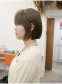 切りっぱなしボブ/ミニボブ/丸くないボブ/ヘーゼルベージュ