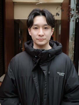 メンズヘア/サーフカール/刈り上げセンターパート/表参道