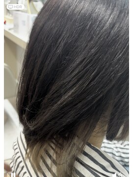 アオ 花咲町(a-o) インナーカラーで髪にあそびを♪