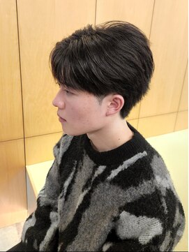 ニアウ 伊勢崎連取店(Niau) 刈り上げセンターパートウルフニュアンスパーマ