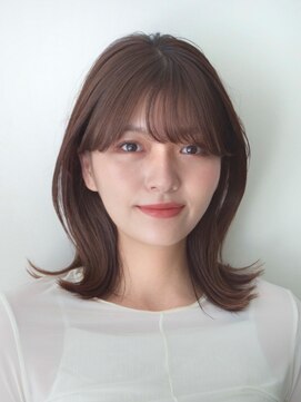 ガーデンヨコハマエスト(GARDEN YOKOHAMA est) ミディアムレイヤー似合わせカットイメチェンフルバング