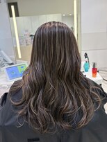 ケンジ 平塚 アネッタ(KENJE annetta) 白髪ぼかしハイライト