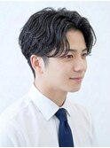 好印象◎ビジネスショート×センターパートフェザーパーマ