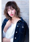 ルーズ&ラブクラシカルモードのくせ毛風セミディフェミニンボブ