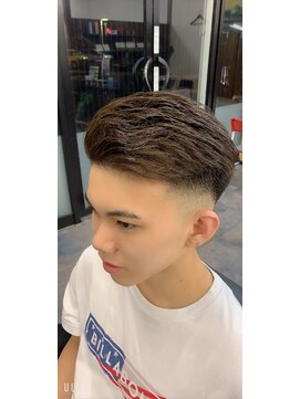 メンズヘアサロン ルーモ ナチュラルサイドパート