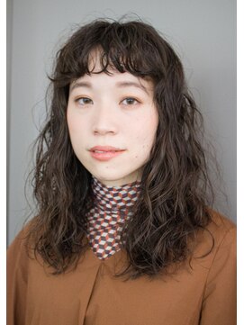 セピア(Sepia) フワフワロングパーマ