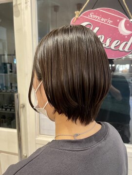 クオリア(Quaria) 大人可愛い20代30代小顔丸みショートボブマッシュ☆