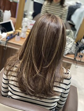 アッシュ 菊名店(Ash) ☆コントラストの効いたハイライト☆