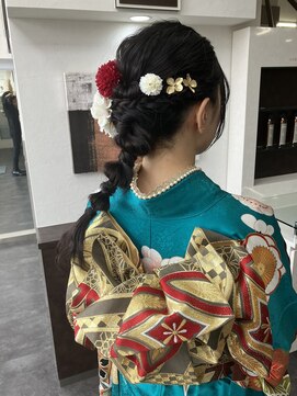 マジックデイズ(Magic Days) ヘアセット　編み下ろし