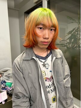 レコ 渋谷(LECO) レイヤーボブデザインカラーネオンイエローグリーンオレンジ