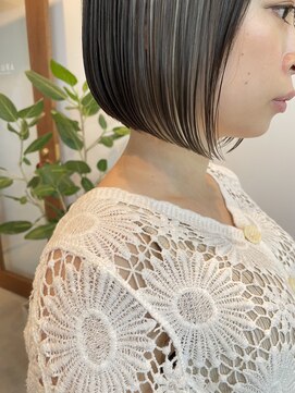 サクラ オモテサンドウ(SAKURA) ショートボブ×ブリーチを使ったインナーカラー☆ショート/ボブ