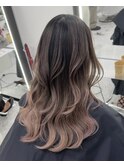綺麗なグラデーションが美しいバレイヤージュ/20代/30代/40代/