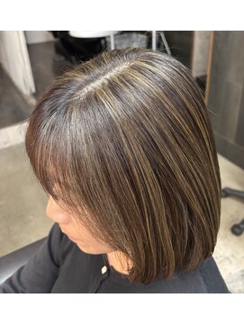 ディシェーレローブ(die Schere Lob) 大人の立体感の出るハイライト