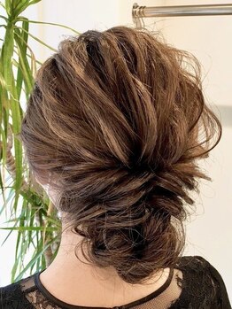 ラボトツカ(LABO totsuka)の写真/【ご新規様ヘアアップ¥4,400】結婚式やちょっとしたお出かけ前にも◎特別な日を華やかに*