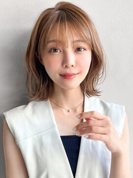 リヤン 表参道(lyann) 艶感レイヤーカットくびれヘアダークブルー美髪サイドバング
